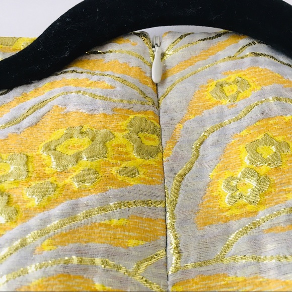 HOST PICK 🍭 Tapestry Treat! Sweet n’ sexy skirt, amazing fabric! - Picture 11 of 13